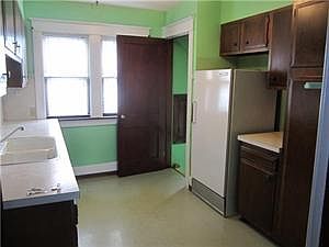 4th image of 150 Delton St