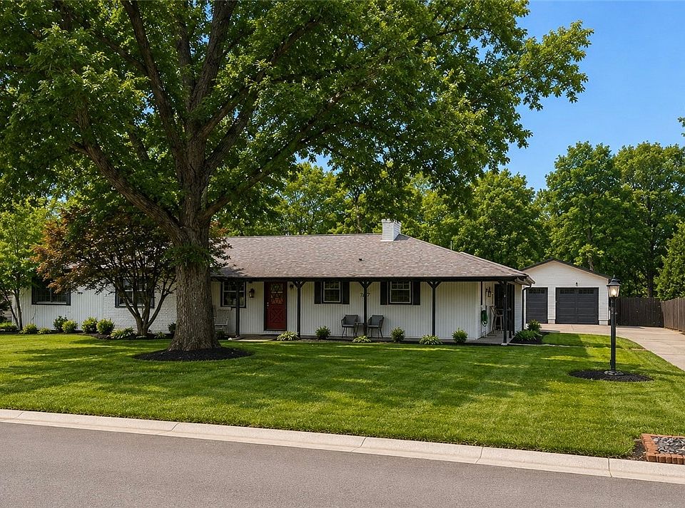1st image of 2767 Woodmont Dr