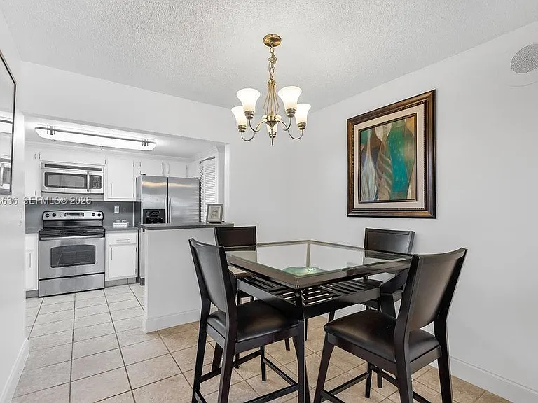 2625 Collins Ave #702 — Photo 6