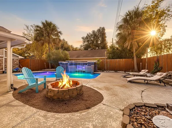 9907 Gold Cup Way, Houston, TX 77065