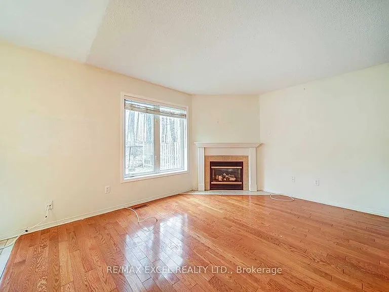 175 Shepton Way #UPPER — Photo 6