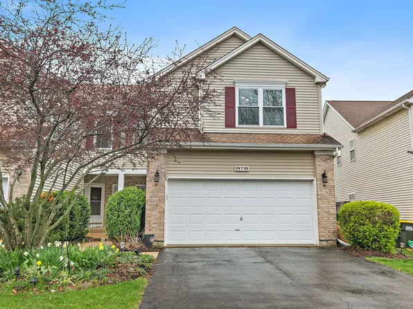 910 Cynthia Ln, Lake In The Hills, IL 60156