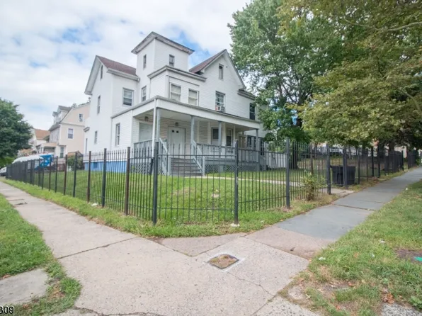 222 William St, East Orange City, NJ 07017