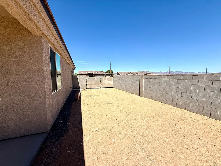 3572 Charleston Loop — Photo 35