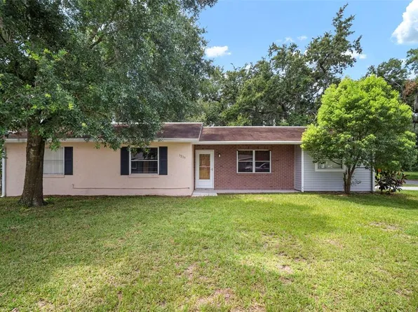 1229 W Granfield Ave, Plant City, FL 33563