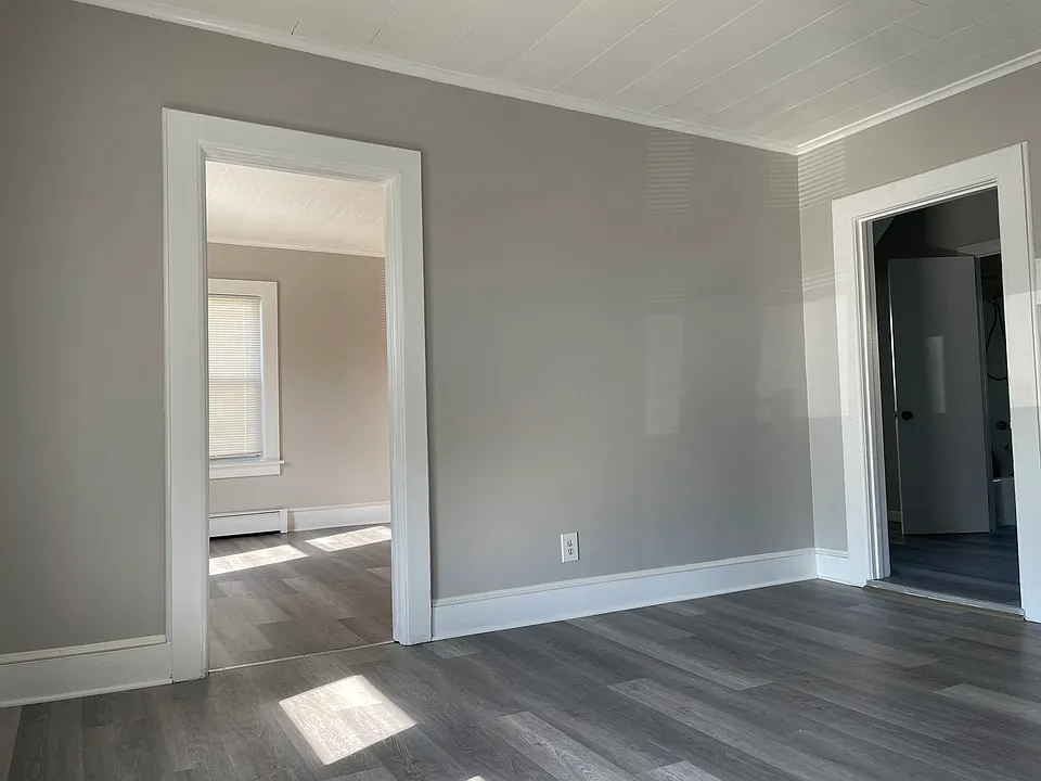 86 West St