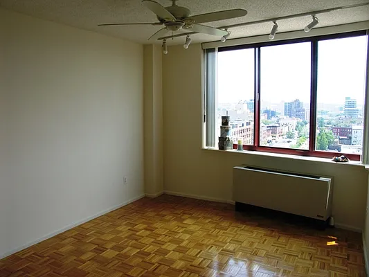 Sold by CityView Real Estate Inc. | media 17