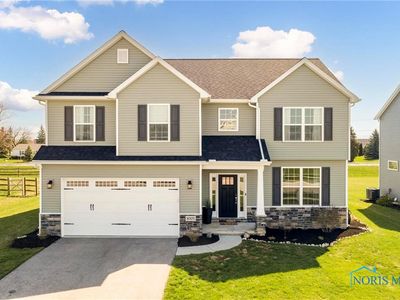 1007 Stoneleigh Rd, Perrysburg, OH, 43551