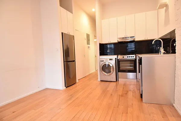 Rented by Bold New York | media 20