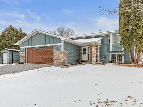 6131 Egg Lake Rd N, Hugo, MN 55038