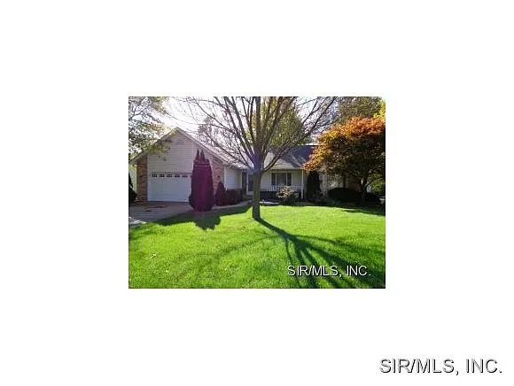 44 Autumn Glen Dr photo 1