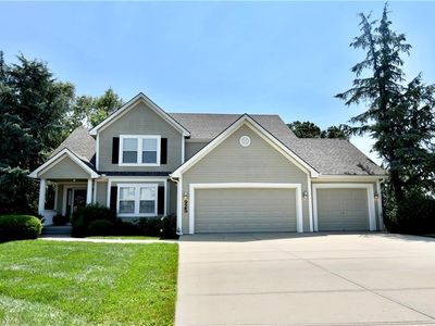 925 Redwood Cir, Liberty, MO, 64068