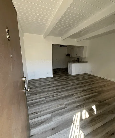 423 N Avenue 66 LLC — Photo 21