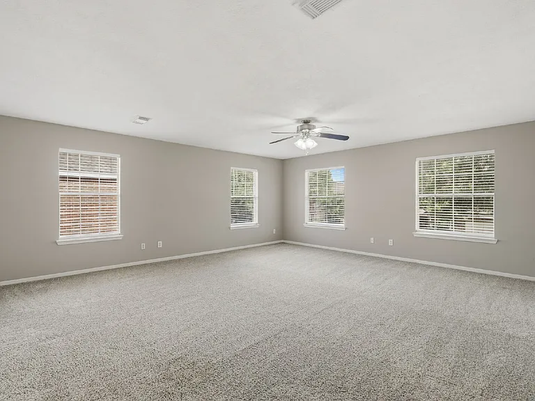 3007 Eagle Lake Dr — Photo 16