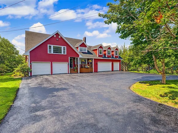 104 Three Island Pond Road, Paradise, NL A1L2B5
