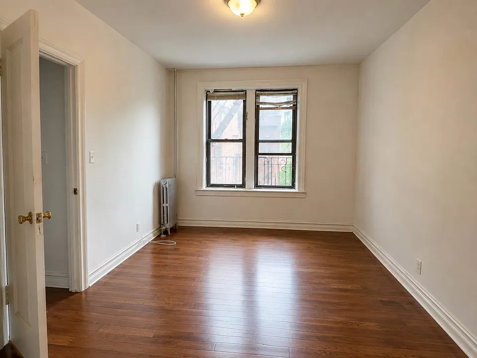 15 Westminster Rd #3J