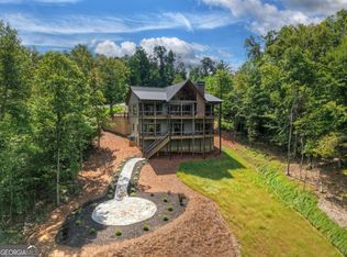 411 Amber Rdg, Blue Ridge, GA 30513