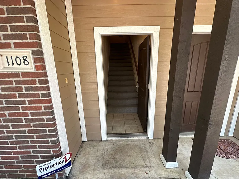 1000 Spring Loop #1108 — Photo 12