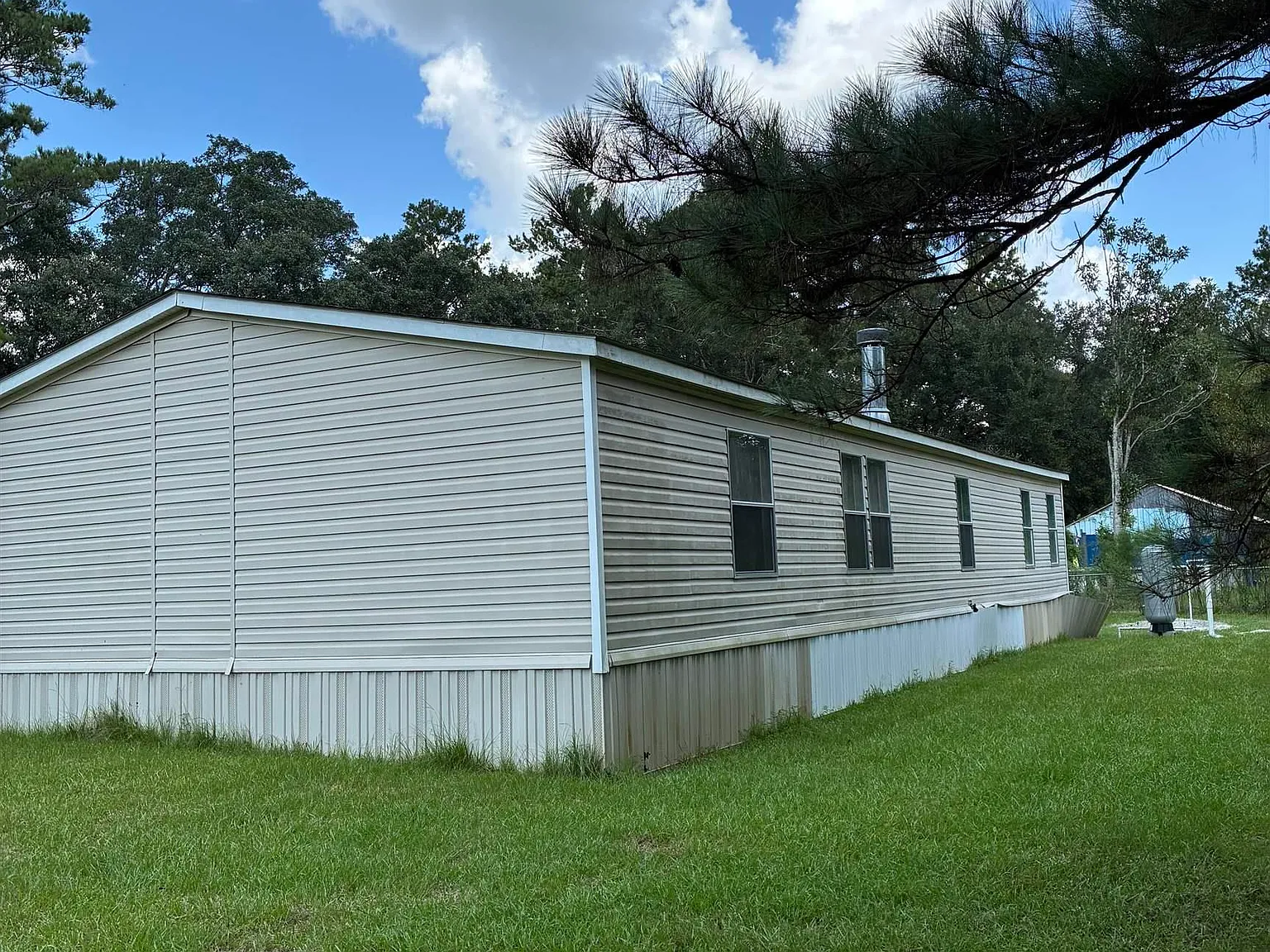 3 bed, 1620 sqft, $1,050 — Photo 2