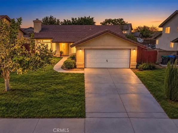 2113 Lightcap St, Lancaster, CA 93535