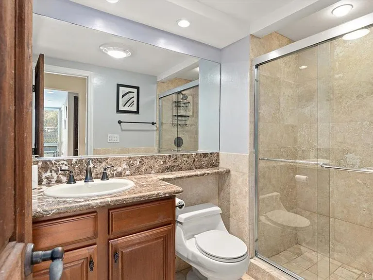 935 Genter St #207 — Photo 9