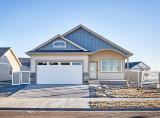 2119 Goodnight Trl, Cheyenne, WY 82007