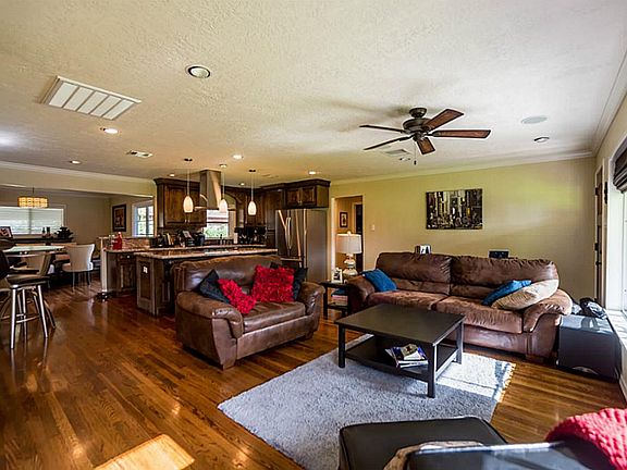 5th image of 3007 Topham Cir