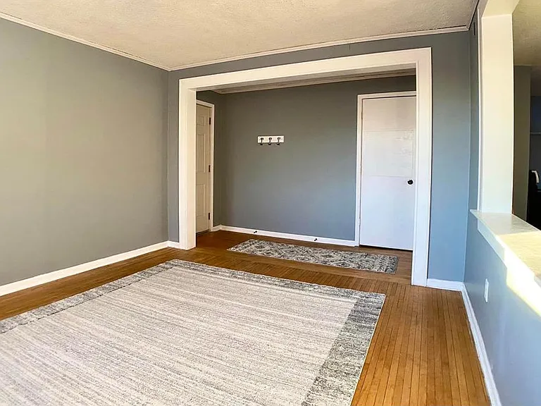1082 Payne Ave #2 — Photo 5
