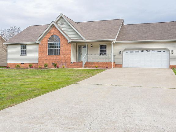3rd image of 135 Eagle Landing Dr