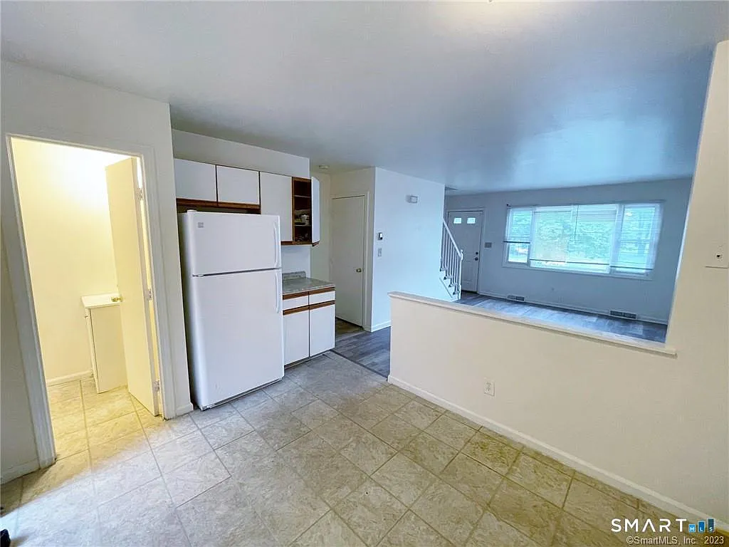 2 bed, 1.5 bath, 860 sqft, $1,850 — Photo 3