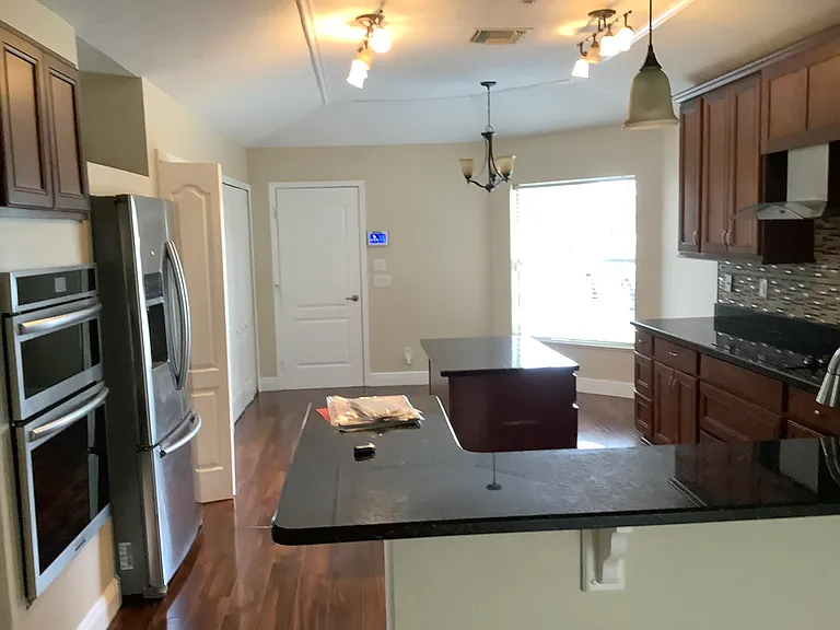 5828 NW Dana Cir — Photo 8