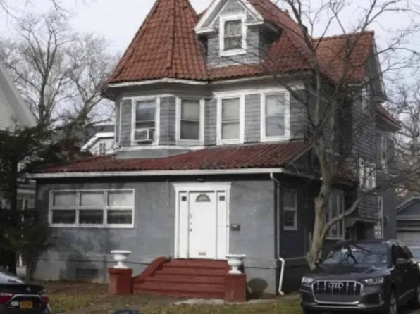 1719 Avenue K image 1 of 1