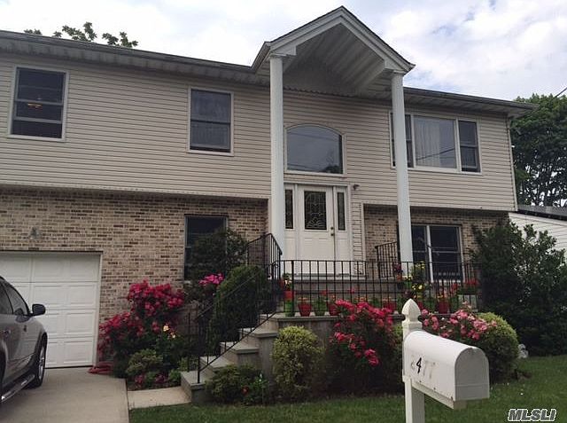 2nd image of 2477 Poppy St