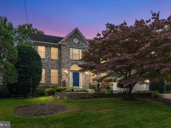 5206 Ridgefield Rd, Bethesda, MD 20816