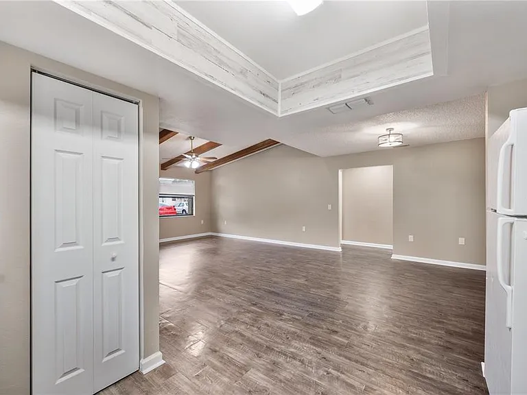 5513 Karan Ct — Photo 12