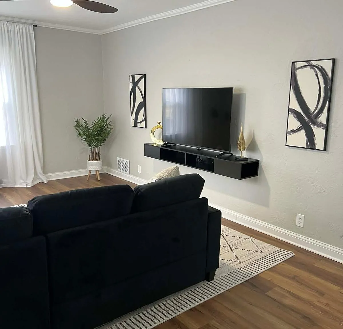 3 bed, 1440 sqft, $5,499 — Photo 1