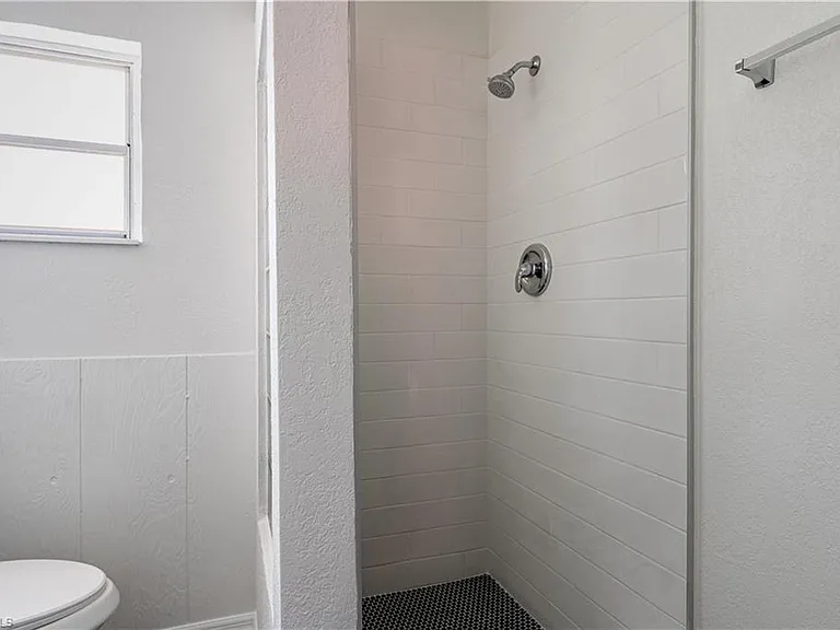 2352 Sunny View Dr — Photo 10