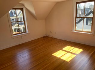 11 Liberty St, Ipswich, MA 01938