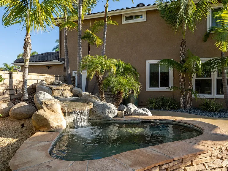 2215 Paseo Saucedal — Photo 30