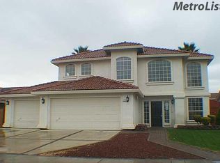 2229 Park Place Ct, Los Banos, CA 93635