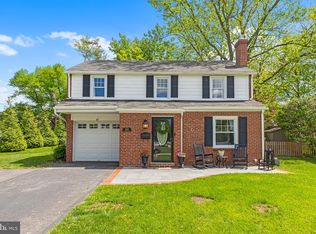 106 Debaran Ln, Bryn Mawr, PA 19010