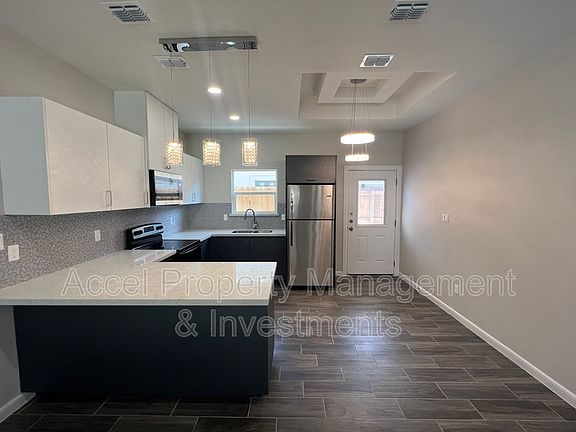3rd image of 1709 Angelica Dr #3