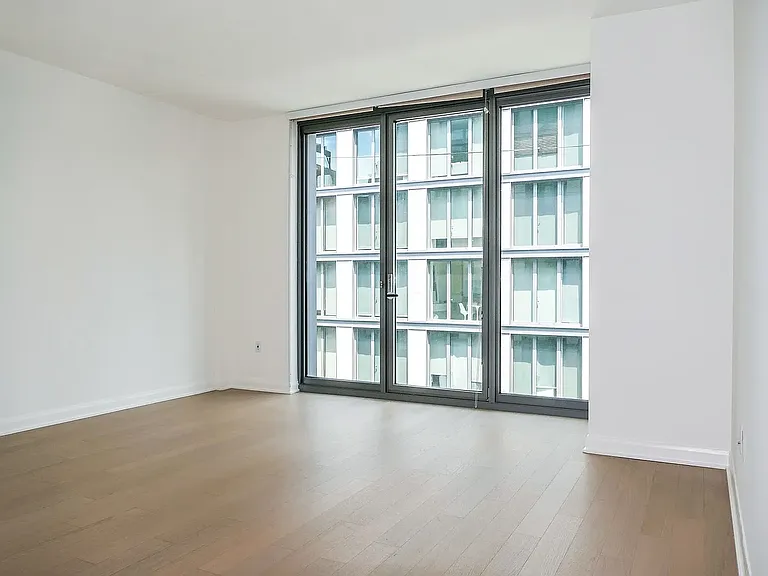 7 W 21st St #1602 — Photo 2