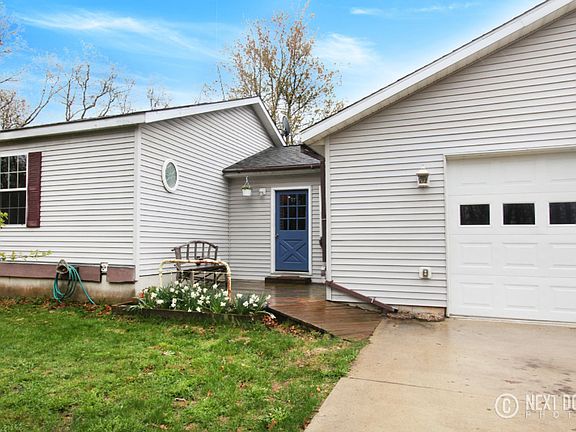 2nd image of 9338 Cottonwood Ave