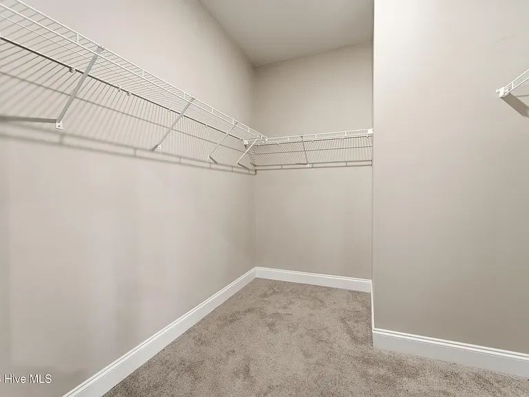 755 Greenwich Pl — Photo 27