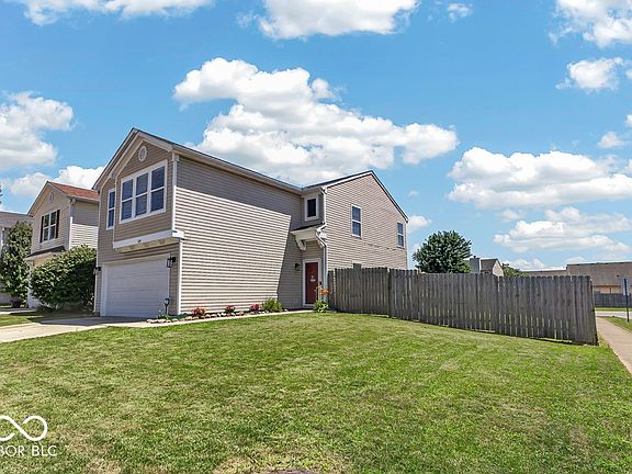 3rd image of 529 Overland Dr