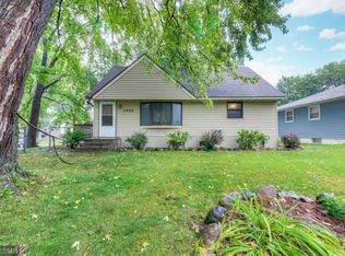 5092 Sunnyside Rd, Mounds View, MN 55112