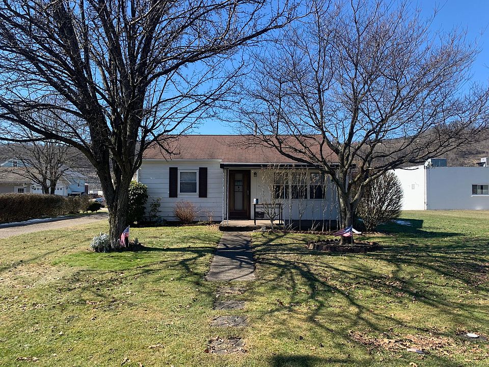 1st image of 707 Tomlinson Ave #1