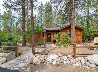 1198 Chickasaw Rd, Fawnskin, CA 92333