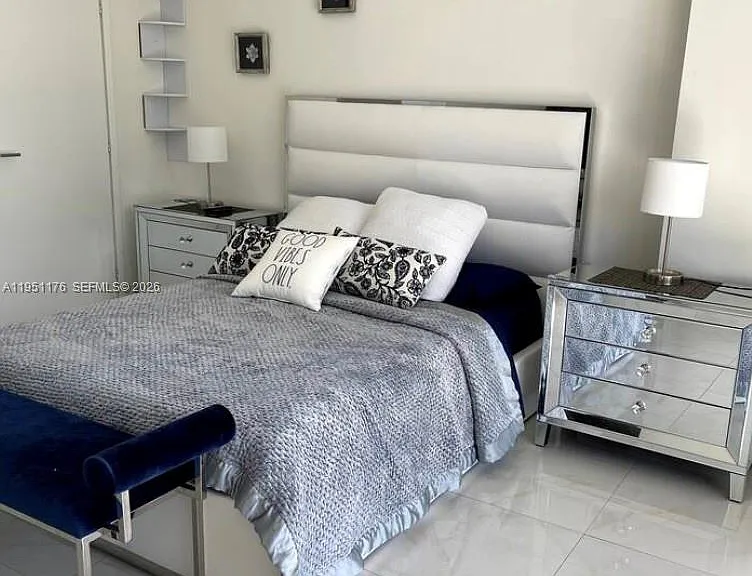 1300 Brickell Bay Dr #2405 — Photo 3